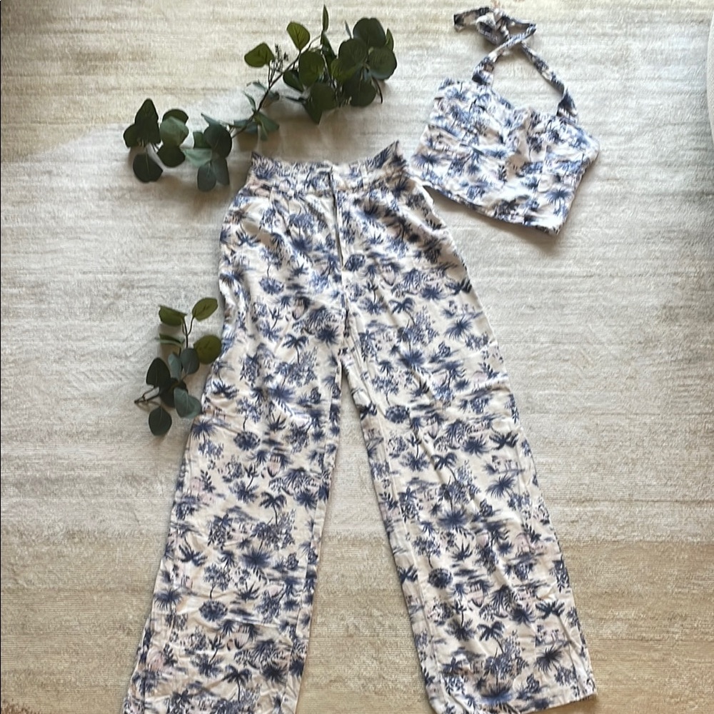 Abercrombie & Fitch Blue and White Floral Jumpsuit